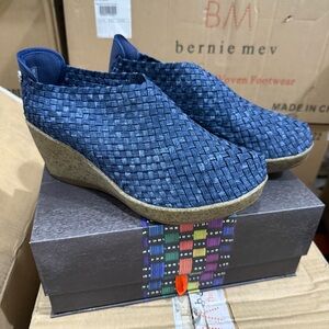 Bernie Mev Sexy Woven Blue Shoes US 9 EU 40
